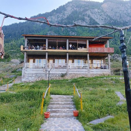 Khana Badosh Resort Kalam Eksteriør billede