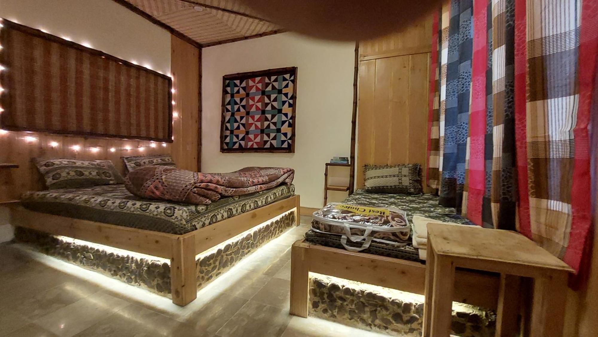 Khana Badosh Resort Kalam Eksteriør billede